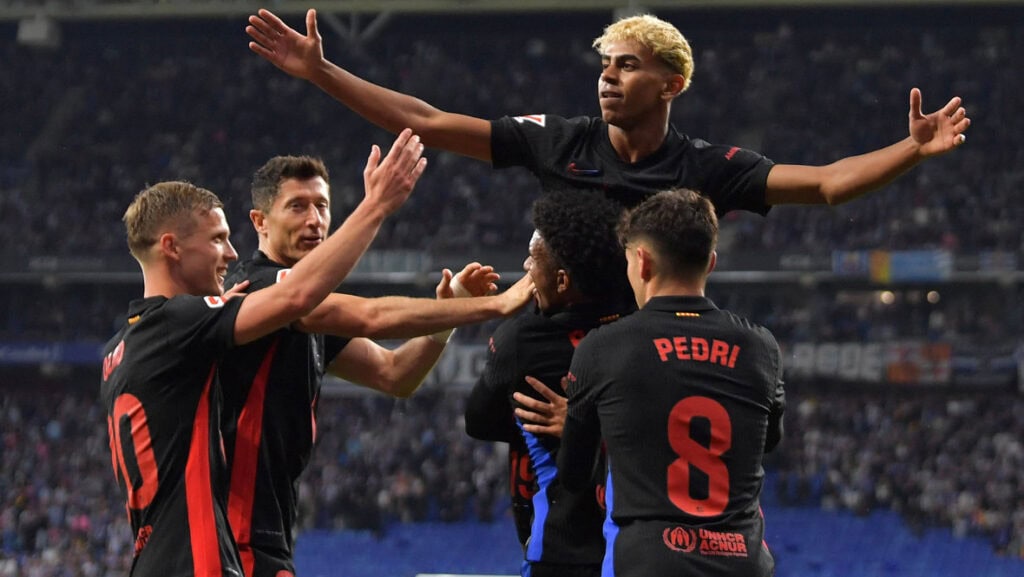 برشلونة يحسم لقب الليغا للمرة 28 بعد فوزه على إسبانيول