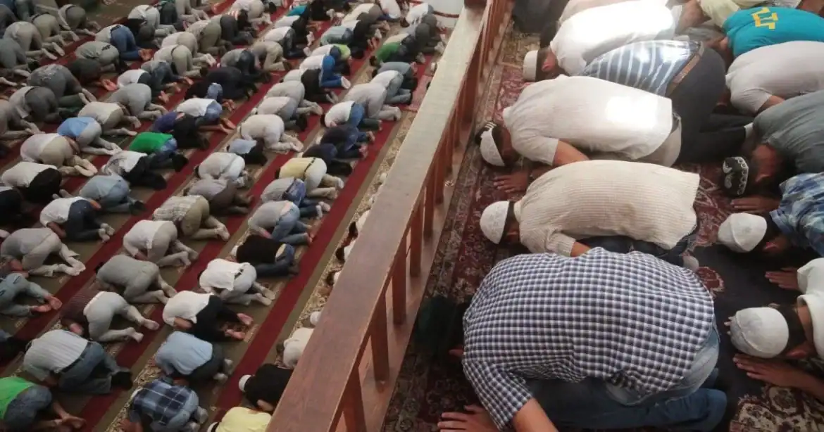 تقرير: عدد المسلمين في العالم ارتفع بـ347 مليونًا خلال عقد
