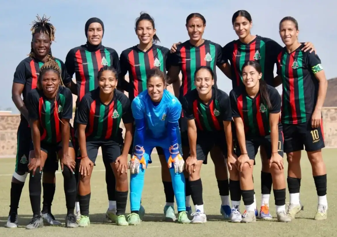 يواجه الجيش الملكي يوسفاس باماكو المالي ، لحساب الجولة الثانية من منافسات دور الأبطال الإفريقية التي تحتضنها مصر خلال الفترة الممتدة من 8 إلى 23 نونبر المقبل. وكان فريق الجيش الملكي قد حقق نتيجة التعادل في المباراة الأولى أمام نادي مسار المصري. وستجرى مباراة الجيش الملكي ويوسفاس باماكو المالي بداية من الساعة السادسة مساء ، وفي المباراة الثالثة والأخيرة يواجه الجيش الملكي نادي أغوستو من غينيا الإستوائية . ‎وكانت قرعة دوري أبطال إفريقيا قد وضعت الجيش الملكي في المجموعة الأولى إلى جانب كل من نادي مسار المصري، وأغوستو من غينيا الاستوائية، ويوسفاس باماكو المالي..