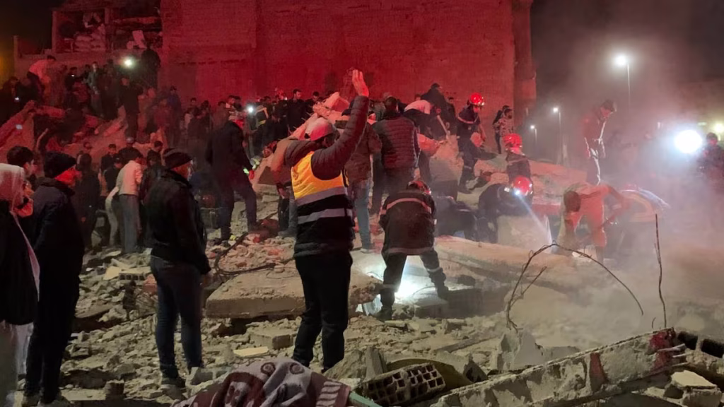 انهيار مبنيين بفاس: 19 قتيلاً و16 جريحاً