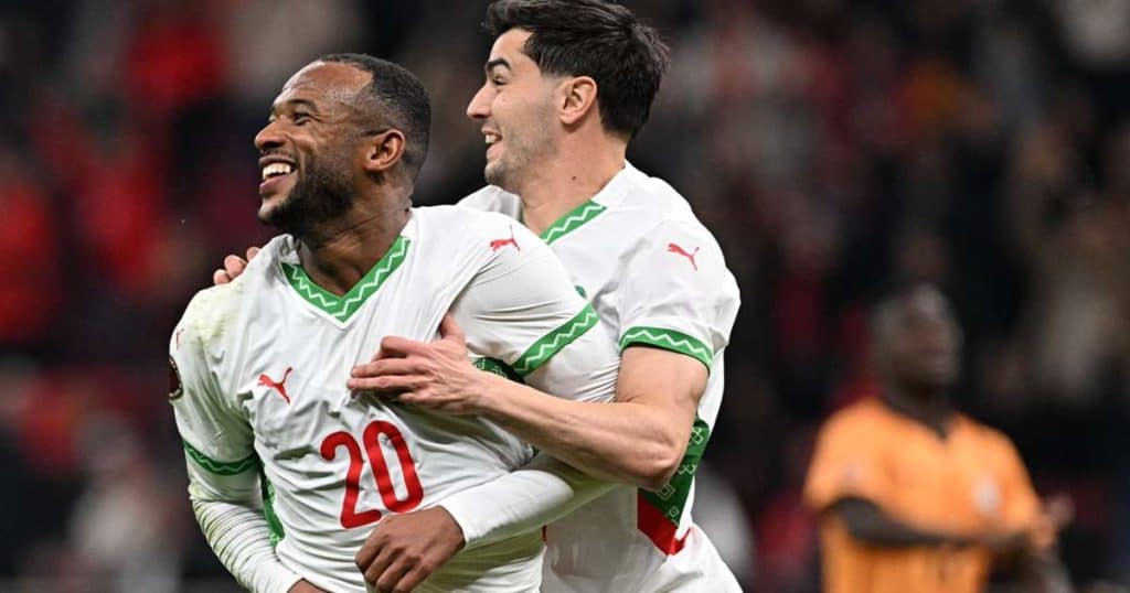 المغرب يسحق زامبيا 3-0 ويتصدر المجموعة!