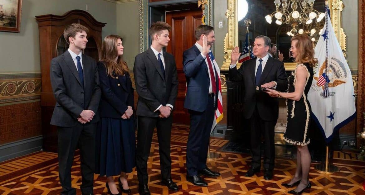 سفير أمريكا الجديد في المغرب يؤدي اليمين