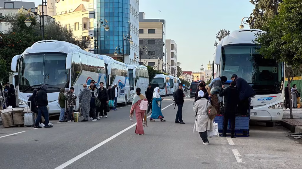 عودة تدريجية لسكان القصر الكبير بعد الفيضانات