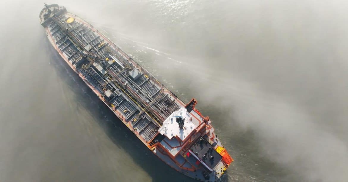 أرامكو: إغلاق هرمز مستمر سيُحدث "كارثة" في أسواق النفط