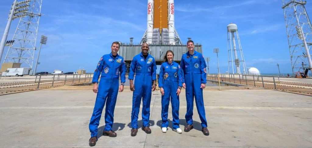 ناسا تطلق أرتميس 2 أول مهمة مأهولة للقمر منذ 1972